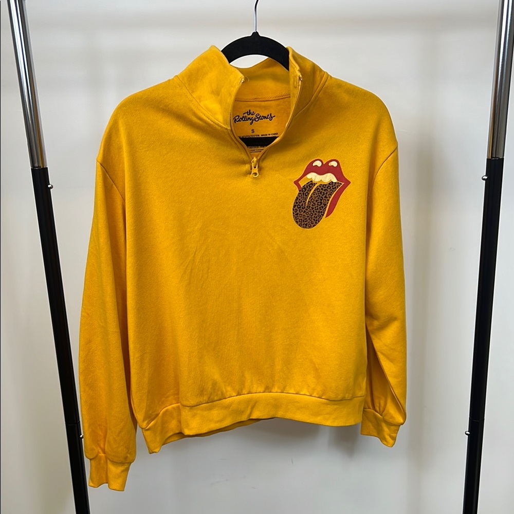 The Rolling Stones Women’s Yellow & Leopard Print 3/4 zip Sweatshirt Size Small